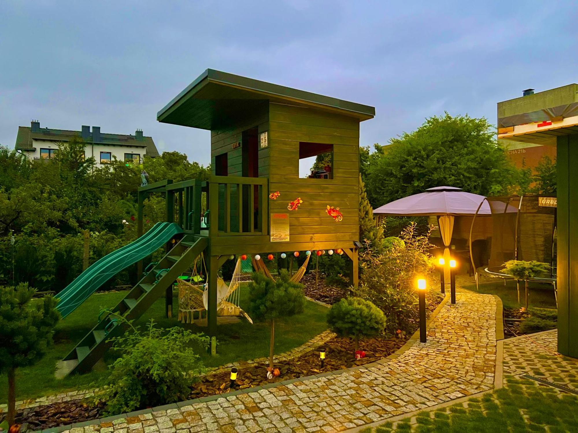 North Nest Luxury Suites - Quiet Garden Apartments - Family Friendly - Free Parking — Photos 1