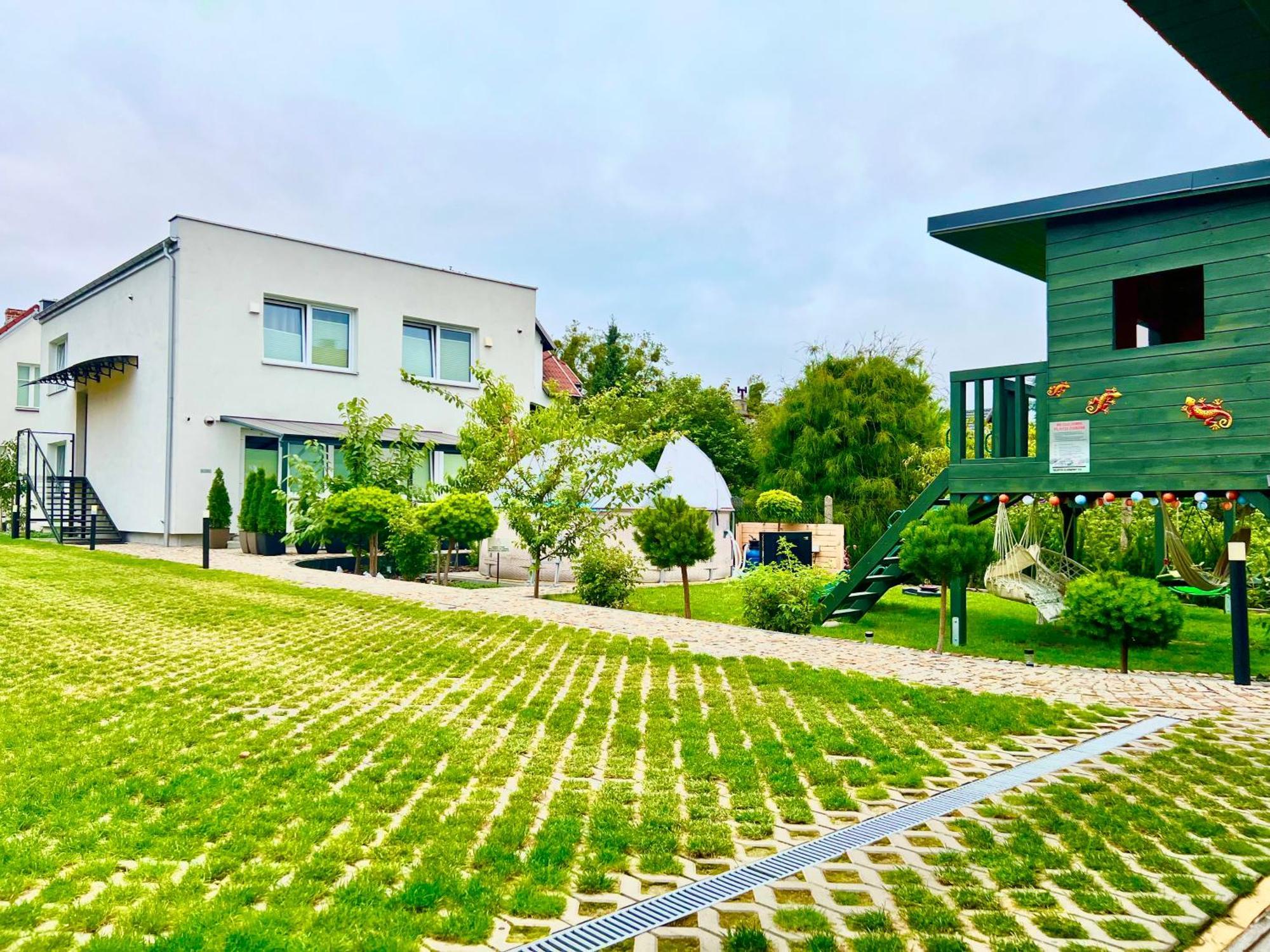 North Nest Luxury Suites - Quiet Garden Apartments - Family Friendly - Free Parking, Gdansk